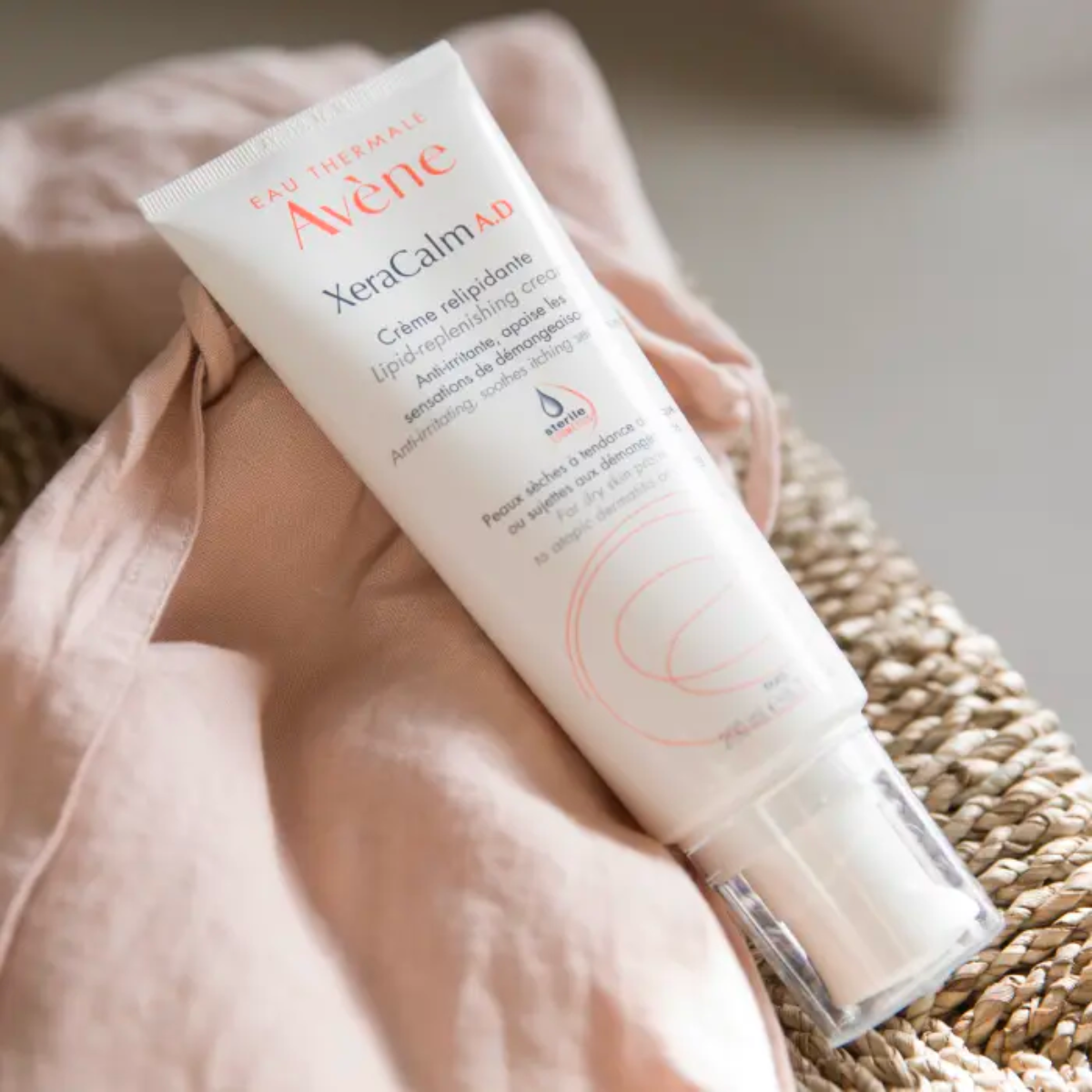 Avène |  XeraCalm A.D Lipid-Replenishing Cream 200ml